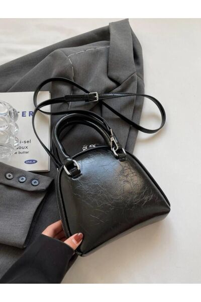 Moon Home Collection Siyah Mini Rugan Askı Detaylı Kadın Çanta