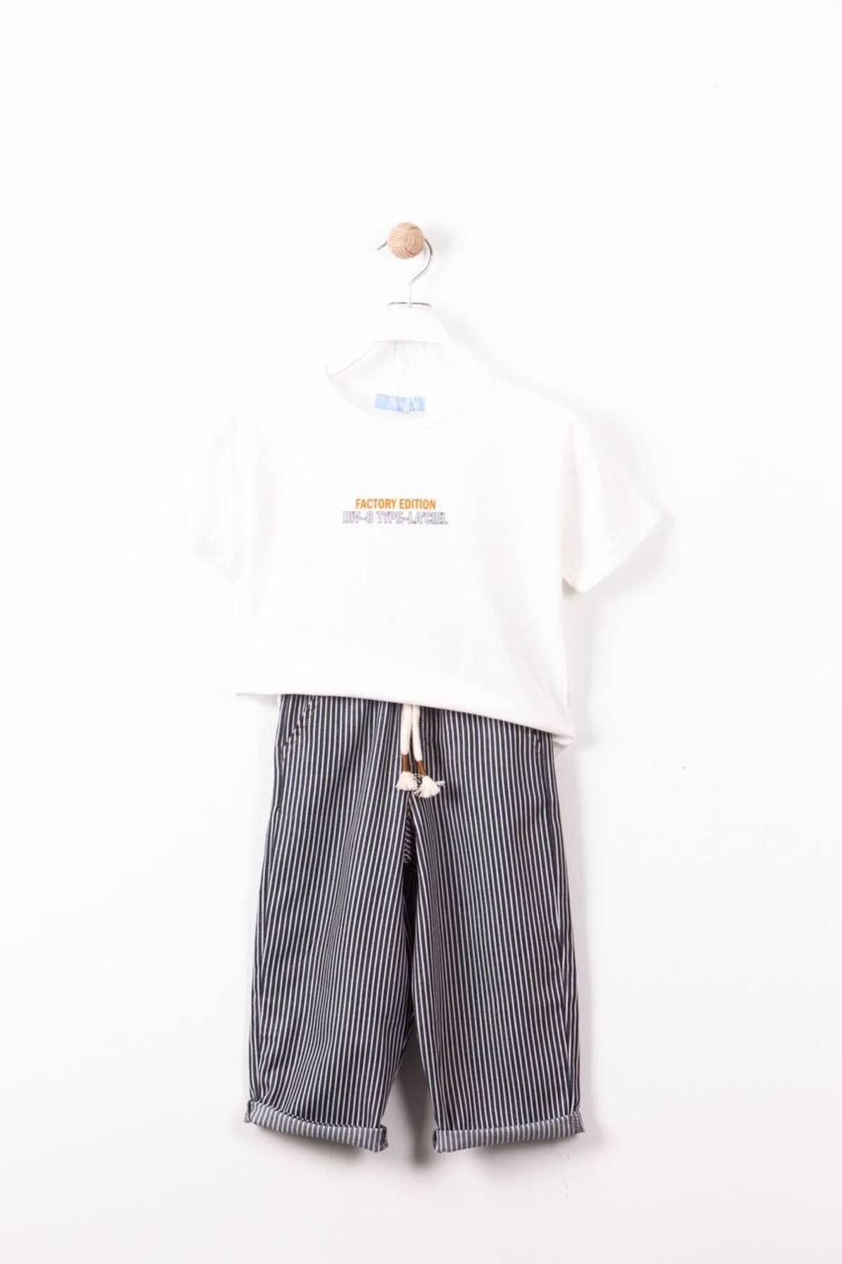 Vanilla Avenue Unisex Çizgili Çocuk Yazı Detaylı Yazlık Pamuklu Tişört Pantolon Alt-üst Takım Beyaz 3-4 Yaş  Unisex