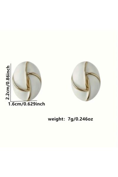 Moon Home Collection Beyaz Vintage Esintili Oval Altın Sarısı Detaylı Günlük Kullanım Kadın Küpe Beyaz Tek Ebat  Kadın / Kız