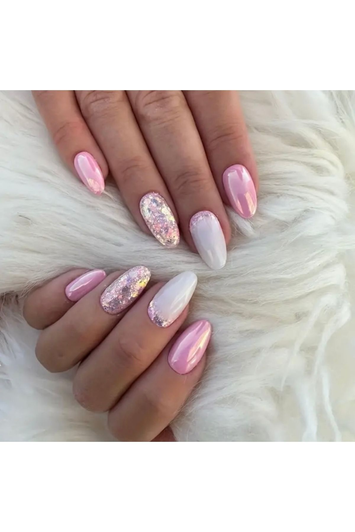 Vanilla Avenue Glossy Aurora Pink Badem Kesim Kendinden Yapışkanlı Takma Tırnak 24 Adet