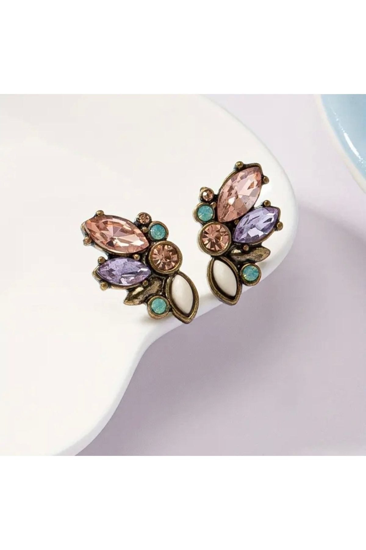 Moon Home Collection Simetrik Kelebek Şekilli Renkli Vintage Melek Kadın Küpe