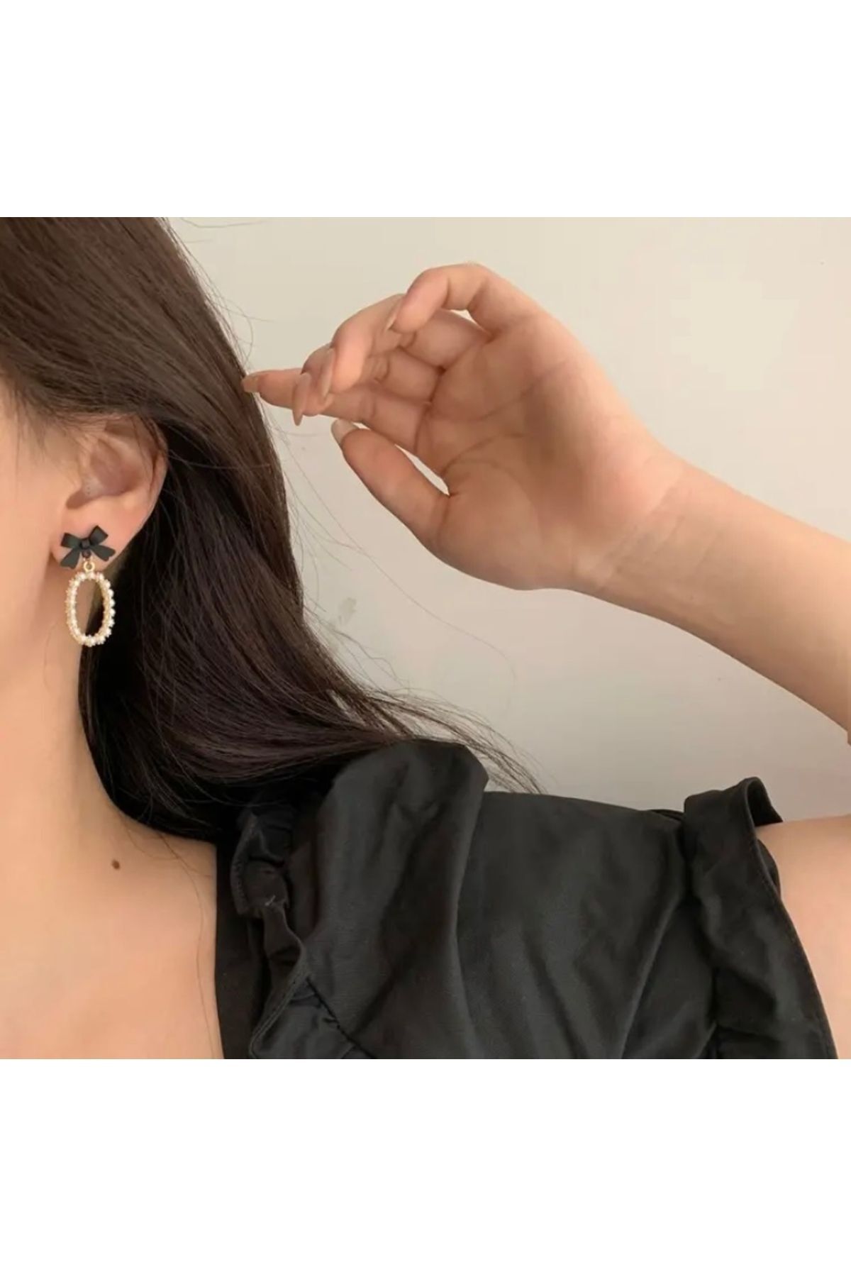 Moon Home Collection İncili Siyah Kurdele Detaylı Vintage Sallantılı Kadın Küpe
