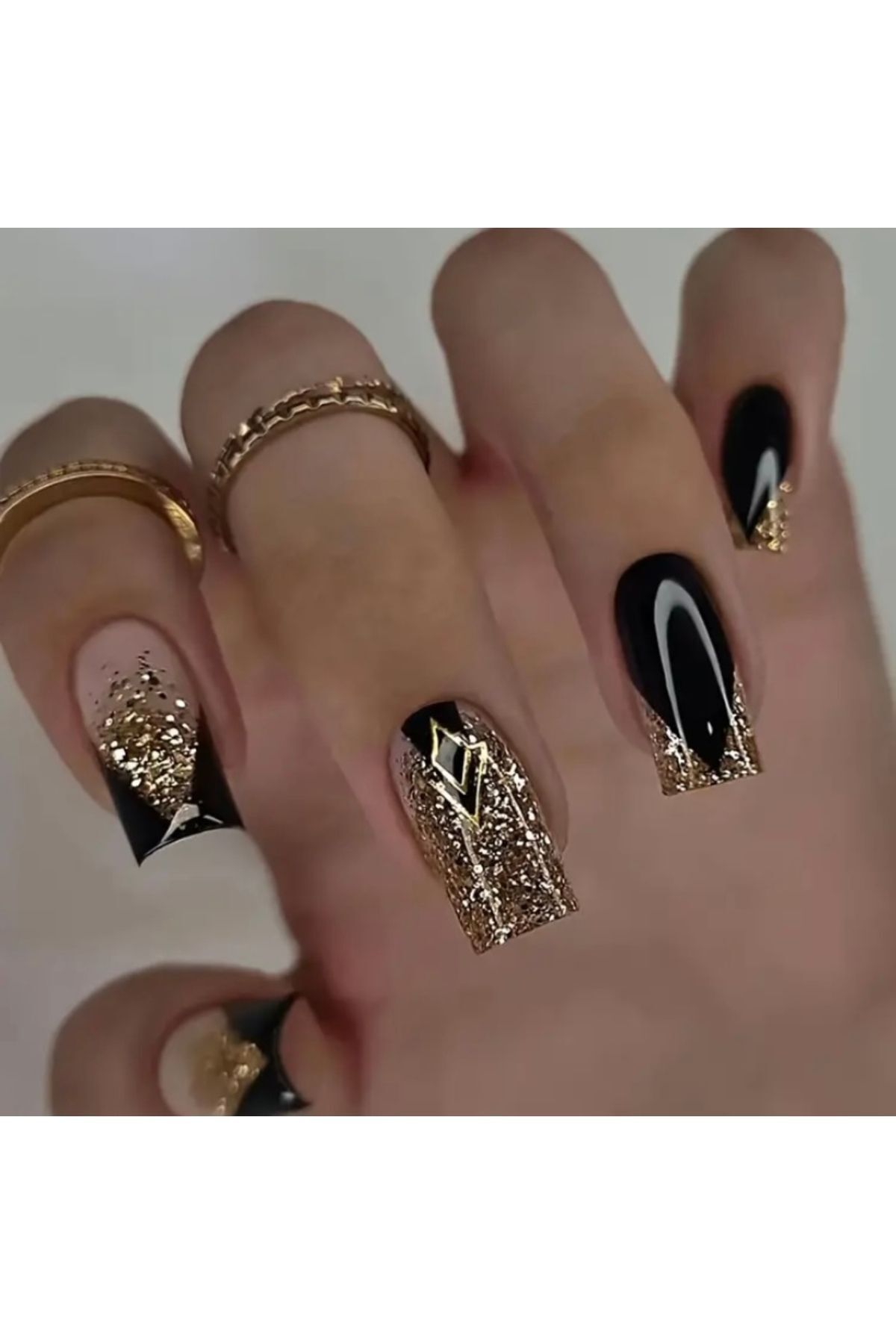 Vanilla Avenue Siyah Parıltılı Işıltılı Ombre Kendinden Yapışkanlı Takma Tırnak 24 Adet