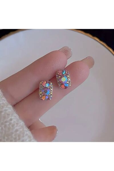 Moon Home Collection Renkli Taşlı Tatlı Sevimli Zarif Günlük Kadın Küpe Çok Renkli Tek Ebat  Kadın / Kız