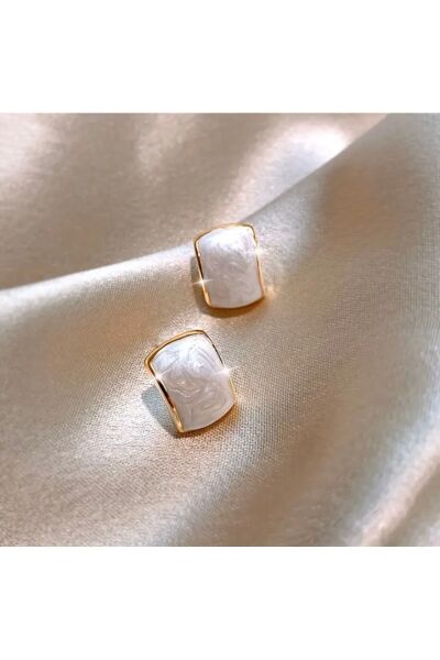 Moon Home Collection Beyaz Şık Damla Şeklinde Geometrik Kare Günlük Kullanım Kadın Küpe