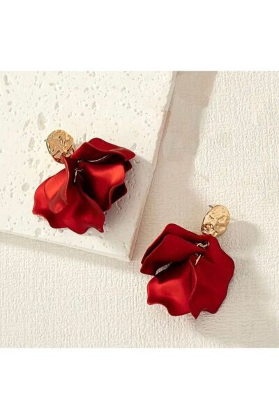 Vanilla Avenue Kırmızı Zarif Yaprak Desenli Sallantılı Günlük Kadın Küpe