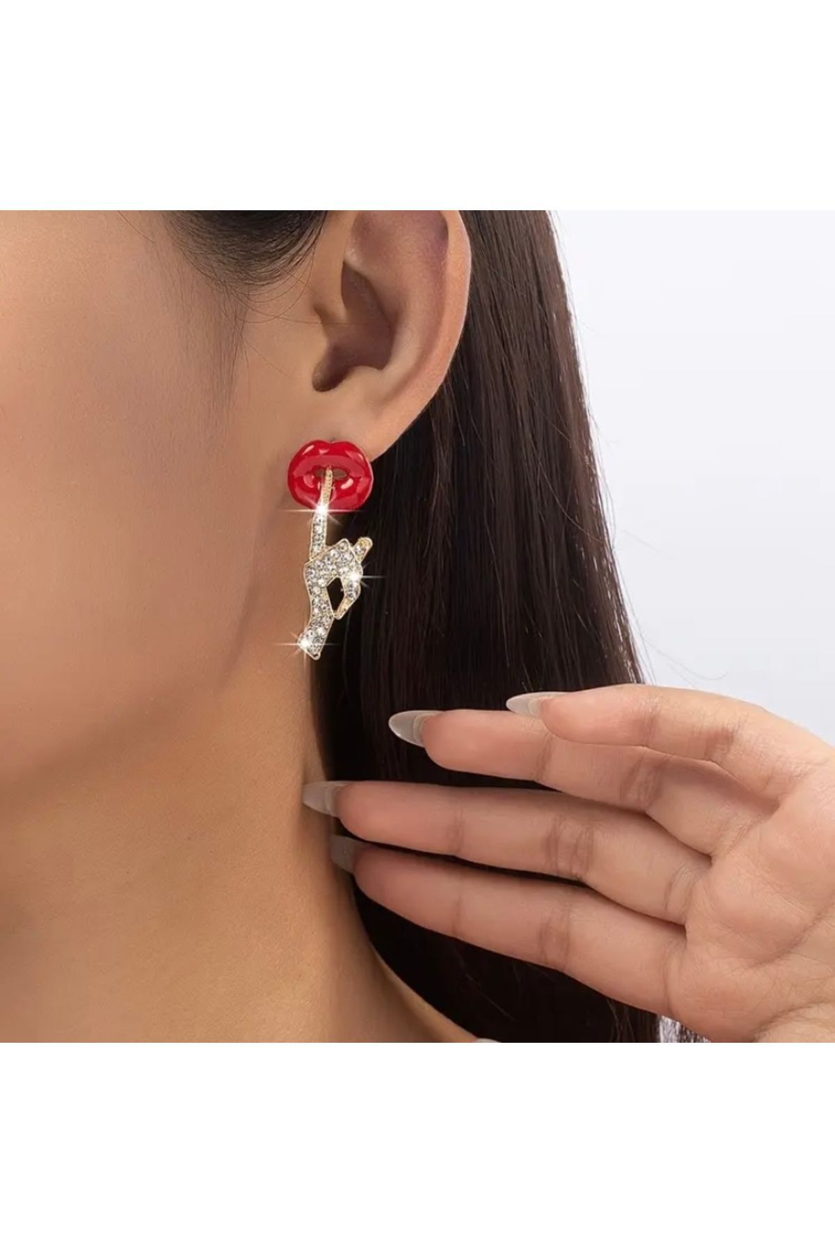 Vanilla Avenue Bohem Kırmızı Dudak Şeklinde Işıltılı Taşlı Günlük Kullanım Kadın Küpe