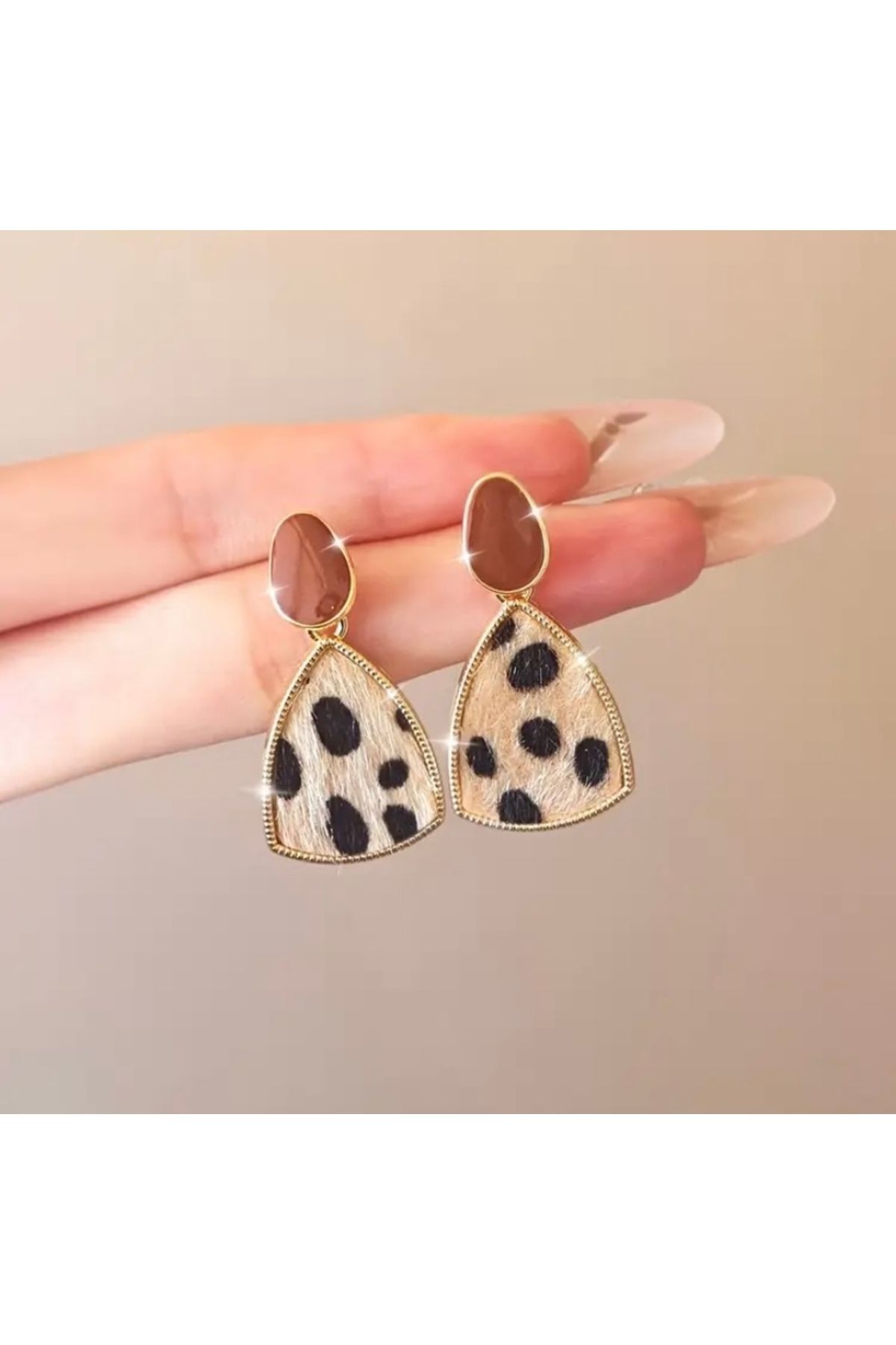 Moon Home Collection Şık Vintage Esintili Kahverengi Leopar Sallantılı Kadın Küpe Kahverengi Tek Ebat  Kadın / Kız