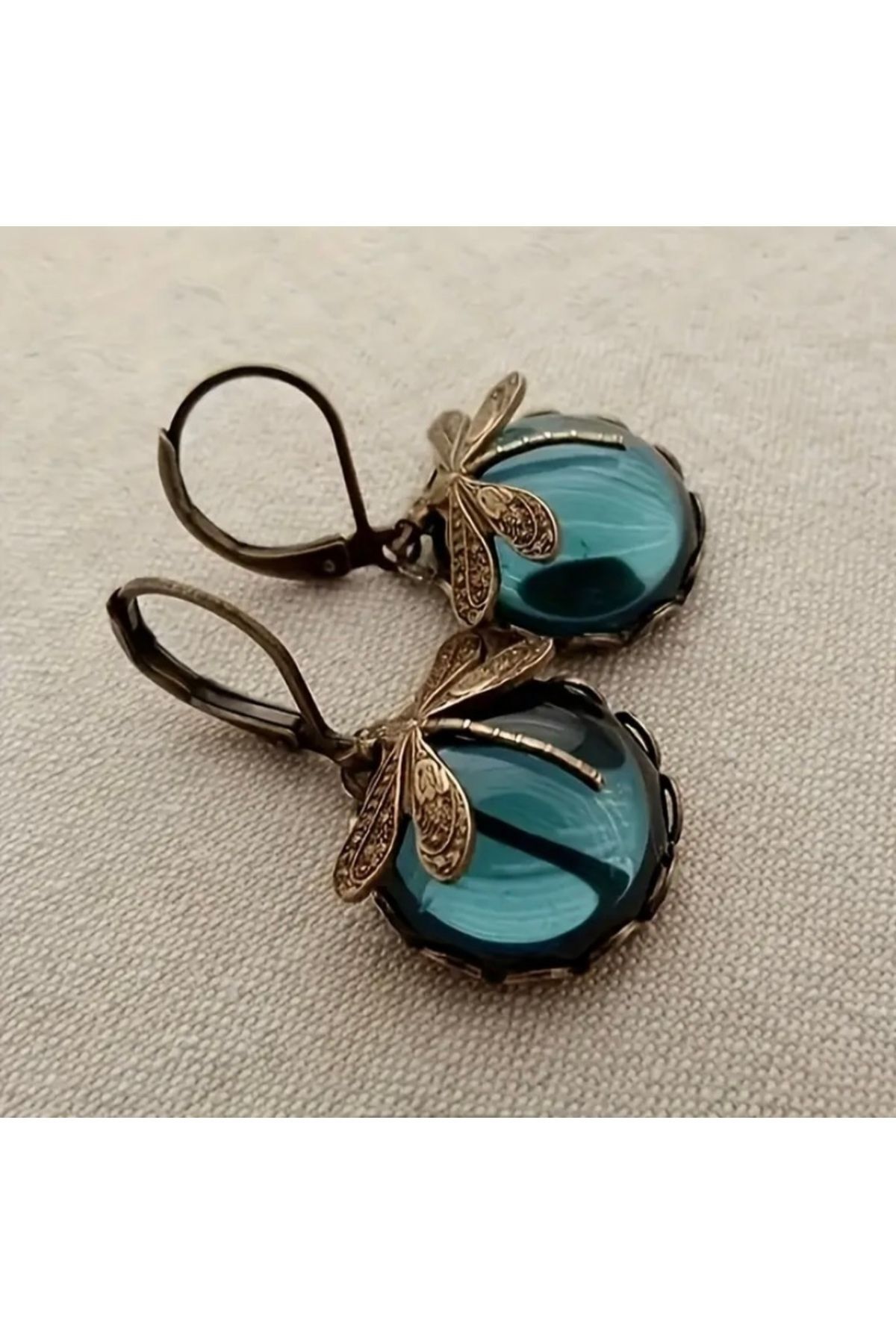 Vanilla Avenue Vintage Kot Mavisi Kelebek Ay Taşı Sallantılı Kadın Küpe