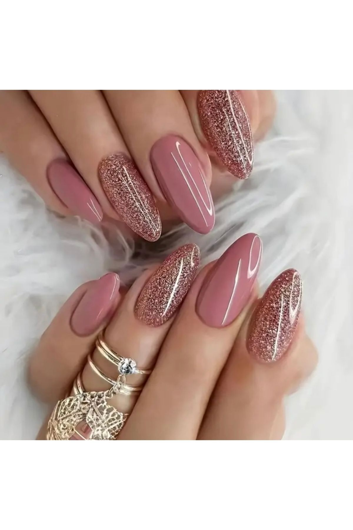 Vanilla Avenue Koyu Pembe Simli Badem Kendinden Yapışkanlı Takma Tırnak 24 Adet