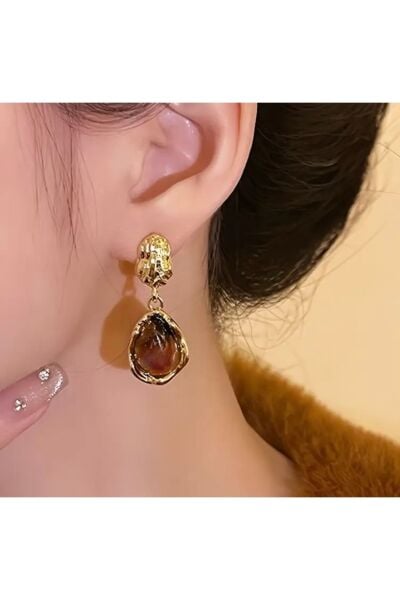 Vanilla Avenue Şık Vintage Esintili Geometrik Sallantılı Altın Sarısı Detaylı Günlük Kadın Küpe