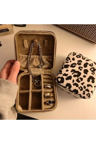 Vanilla Avenue Klasik Kare Leopar Desenli Takı Mücevher Kutusu Seyahat Çantası