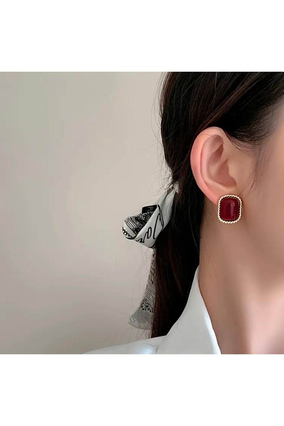 Vanilla Avenue Şık Vintage Esintili Kırmızı Geometrik Kare Günlük Kullanım Kadın Küpe