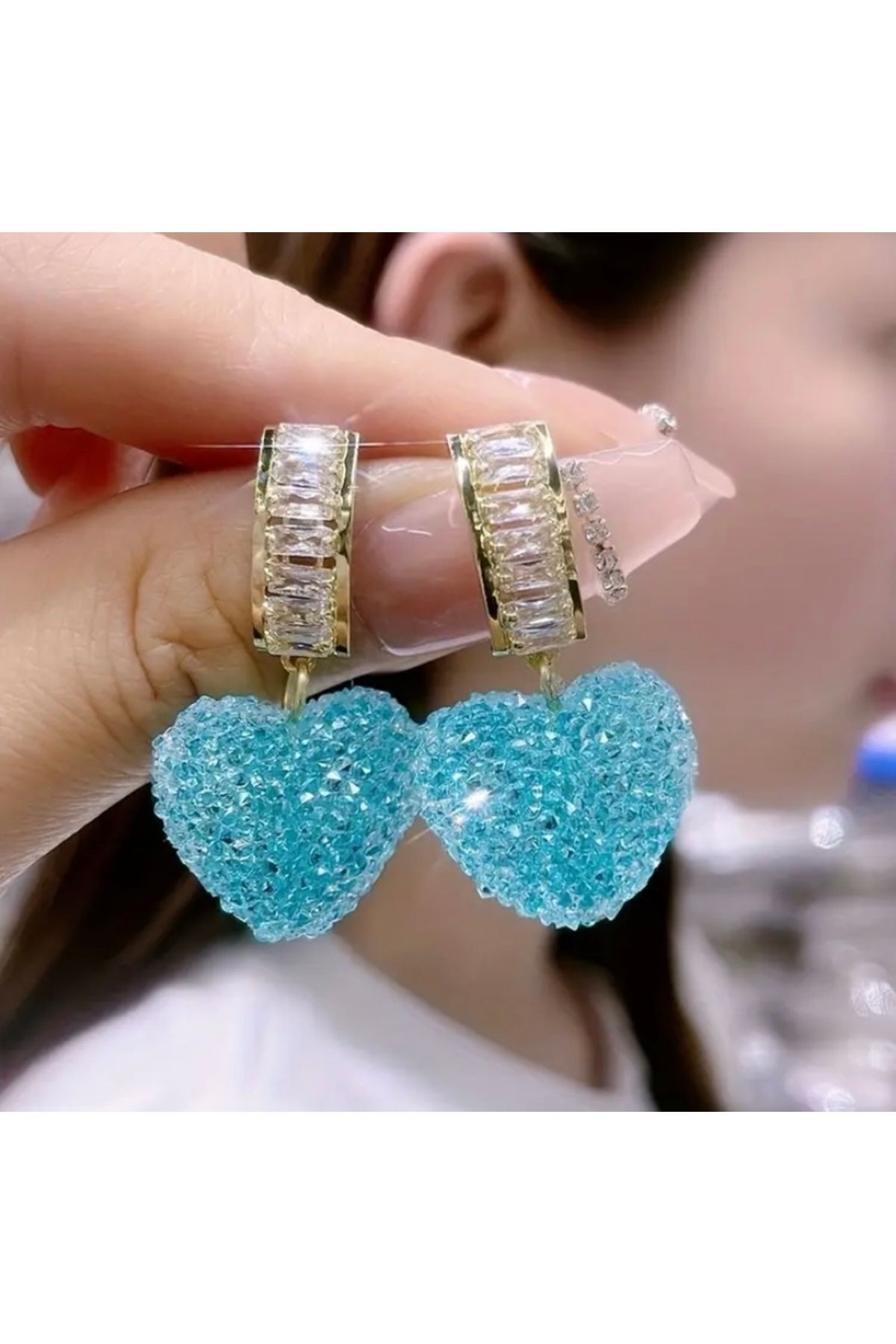 Vanilla Avenue Turkuaz Mavi Kalp Şeklinde Parlak Işıltılı Sallantılı Kadın Küpe