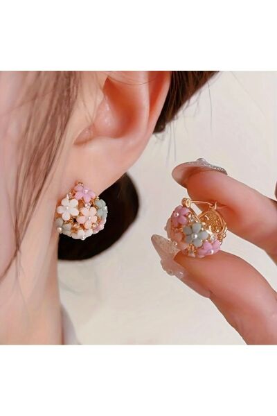 Vanilla Avenue Fransız Çiçeği Çember Pastel Tonlar Günlük Kullanım Kadın Küpe