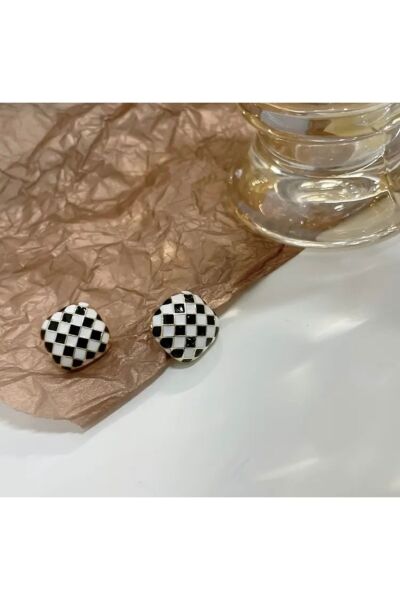 Vanilla Avenue Siyah Beyaz Vintage Damalı Günlük Kullanım Kadın Küpe