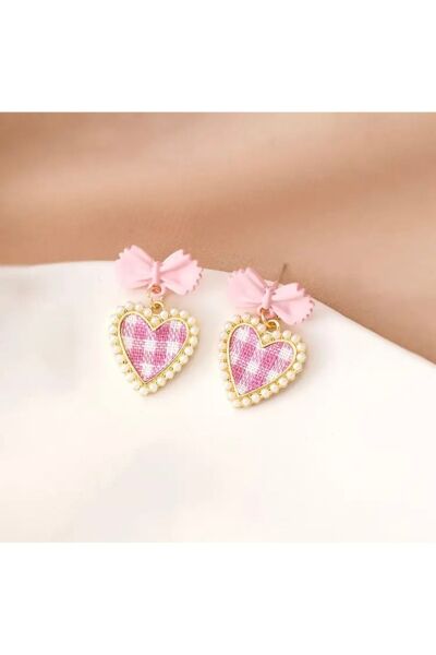 Vanilla Avenue Vintage Pembe Fiyonk Detaylı Kalpli Sallantılı Kadın Küpe