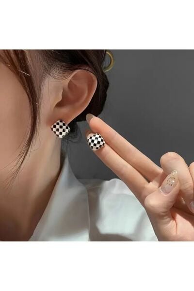 Vanilla Avenue Siyah Beyaz Vintage Damalı Günlük Kullanım Kadın Küpe