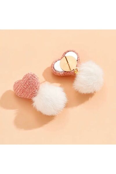 Vanilla Avenue Beyaz Pembe Kalp ve Ponpon Sallantılı Günlük Kullanım Kadın Küpe