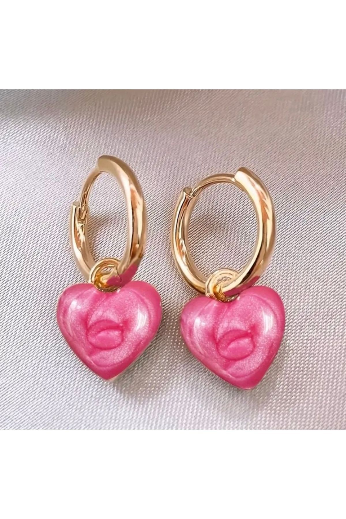 Moon Home Collection Şık Fransız Tarzı Simli Pembe Bombeli Kalp Sallantılı Kadın Küpe