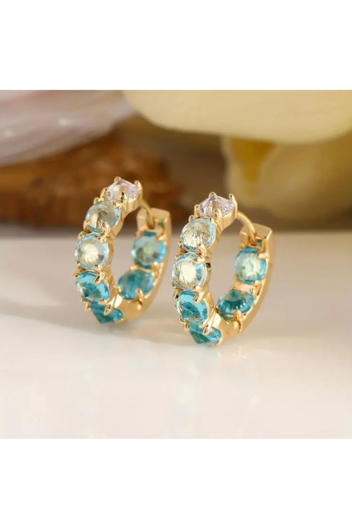 Vanilla Avenue Göl Mavisi Kübik Zirkonya Halka Sallantılı Kadın Küpe