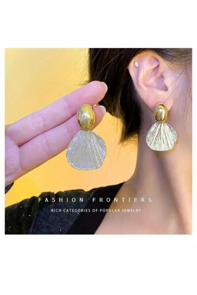 Moon Home Collection Altın Sarısı Detaylı Dokulu Sallantılı Günlük Kadın Küpe