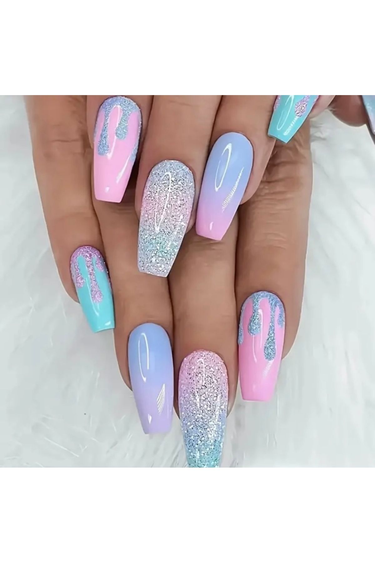 Vanilla Avenue Parlak Lila Pullu Balerin Kendinden Yapışkanlı Takma Tırnak 24 Adet