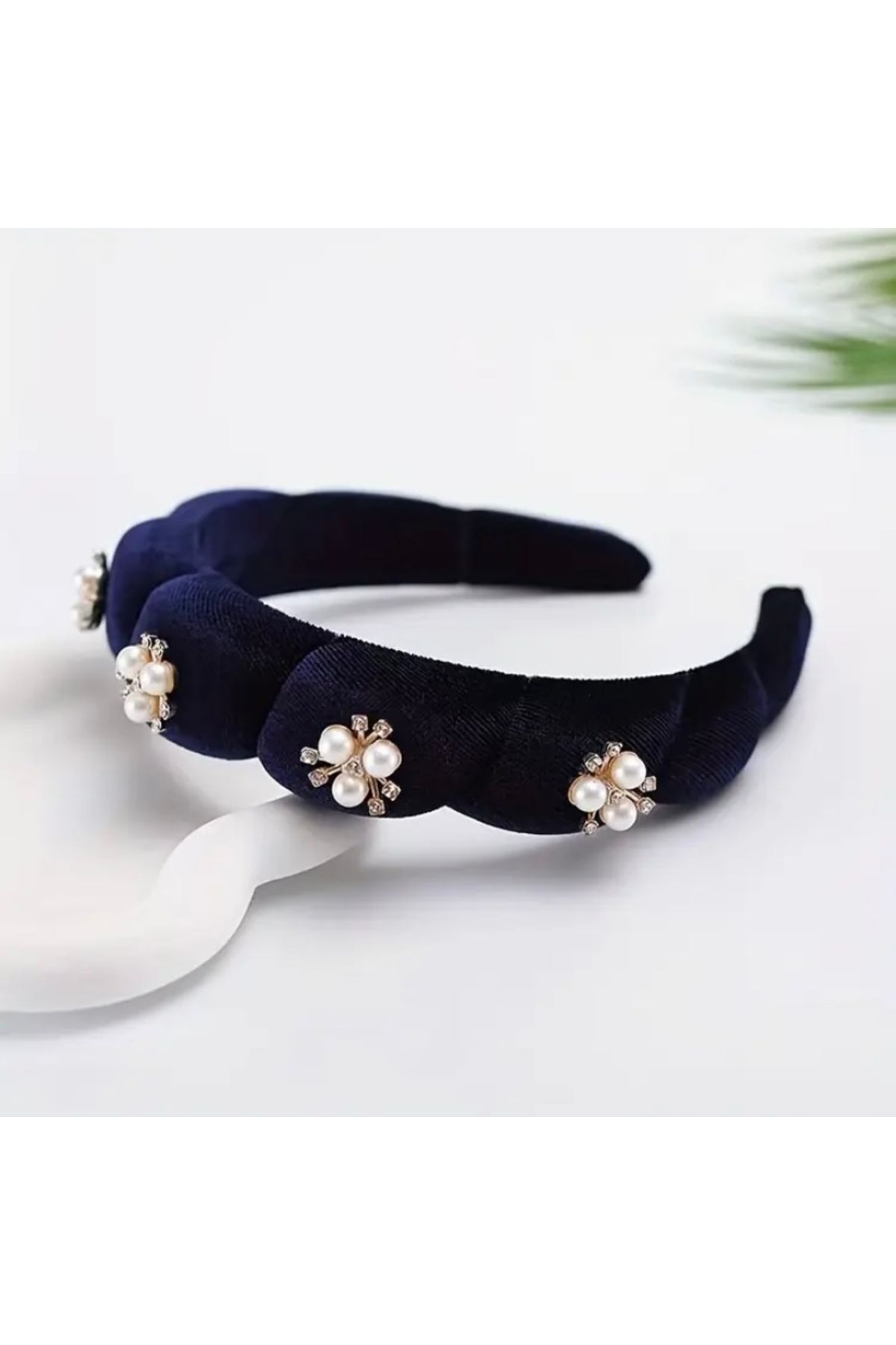 Vanilla Avenue Vintage Bombeli Kadife Lacivert Çiçek İnci Detaylı Kadın Tacı