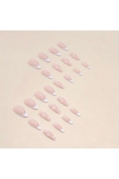 Vanilla Avenue Pembe Kalp Desenli French Kendinden Yapışkanlı Takma Tırnak Seti 24 Adet