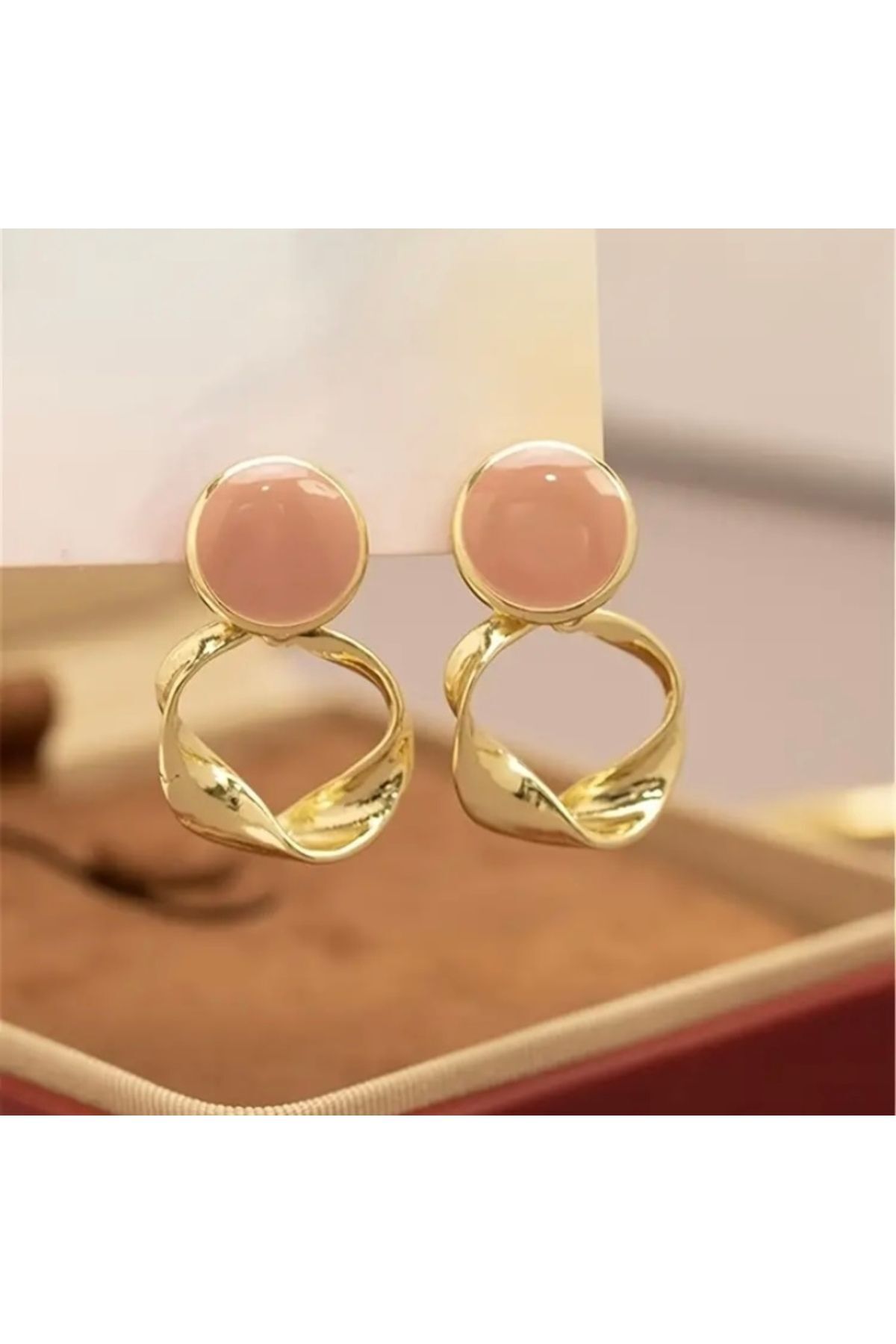 Moon Home Collection Vintage Pudra Altın Sarısı Detaylı Halka Sallantılı Kadın Küpe