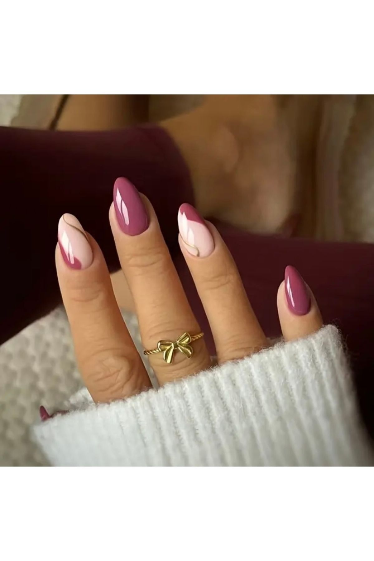 Vanilla Avenue Badem Kesim Karma Renk Altın Sarısı Kendinden Yapışkanlı Takma Tırnak Seti 24 Adet