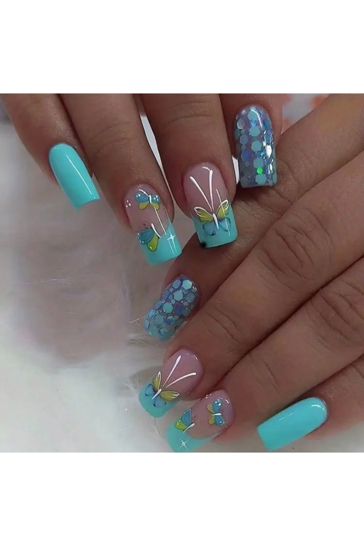 Vanilla Avenue Mavi Yeşil Kelebek Desenli Parlak Kendinden Yapışkanlı Takma Tırnak 24 Adet