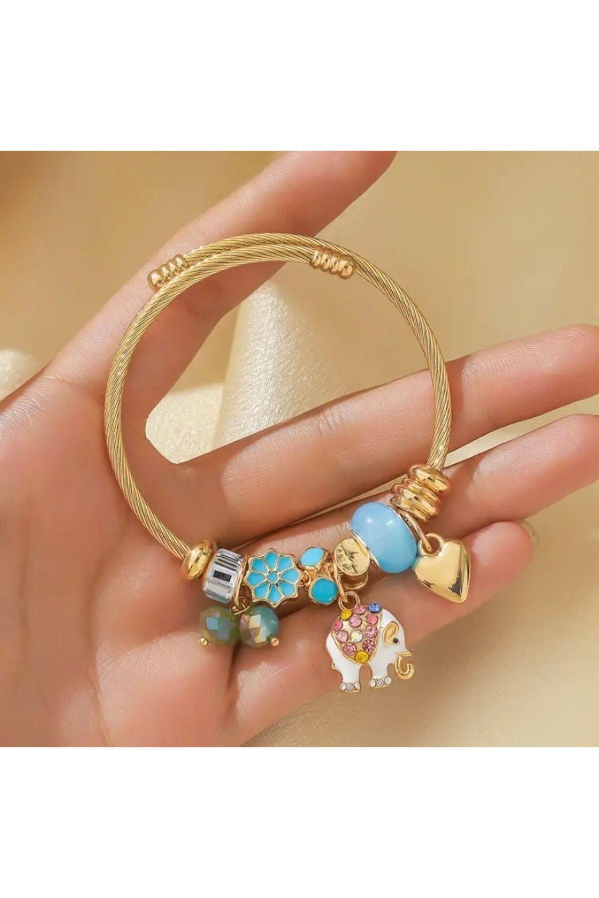 Vanilla Avenue Açık Mavi Fil Cazibesi Zarif Paslanmaz Çelik Kalp Detaylı Charm Kadın Bileklik