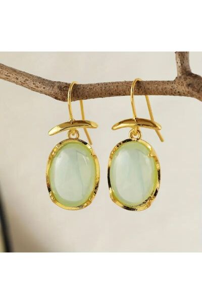 Vanilla Avenue Yeşil Taşlı Altın Sarısı Detaylı Oval Sallantılı Bohem Kadın Küpe