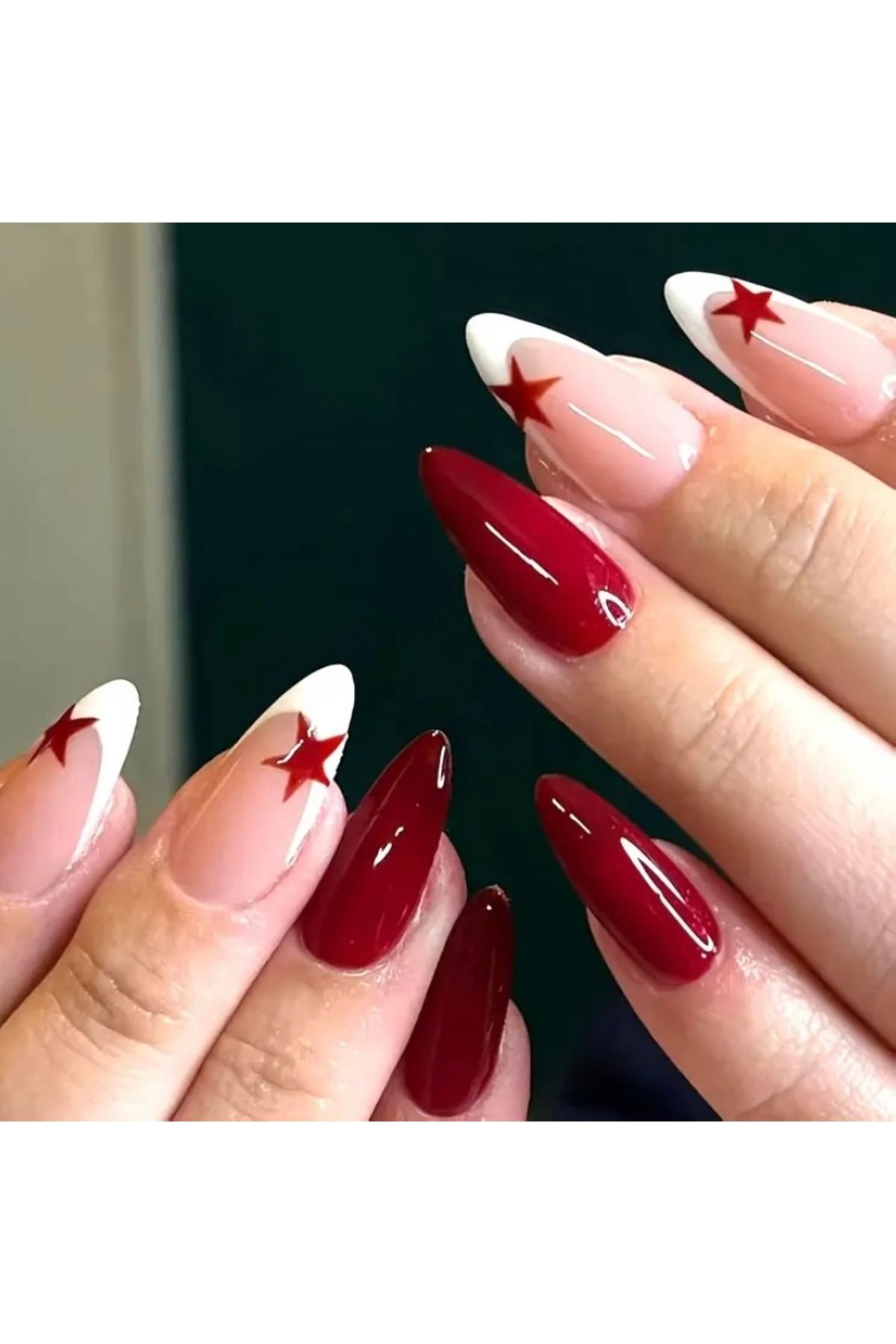 Vanilla Avenue Kırmızı French Yıldız Desenli Kendinden Yapışkanlı Takma Tırnak Seti 24 Adet