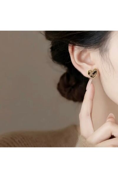 Vanilla Avenue Şık ve Sevimli Leopar Desenli Kalp Şeklinde Günlük Kullanım Kadın Küpe