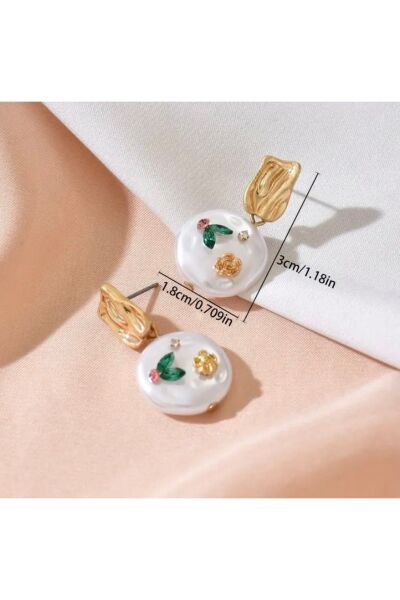 Vanilla Avenue Fransız Tarzı Çiçek ve Geometrik Dokulu Zarif Bohem Sallantılı Günlük Kadın Küpe