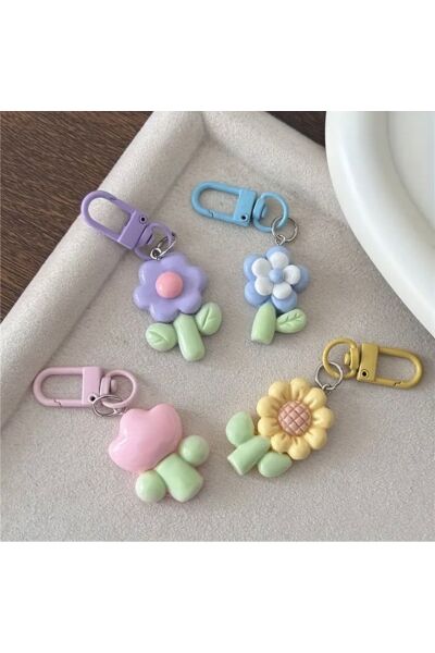 Vanilla Avenue 4 Adet Sevimli Çiçekli Reçine Dekoratif Çanta Aksesuar Anahtarlık Seti