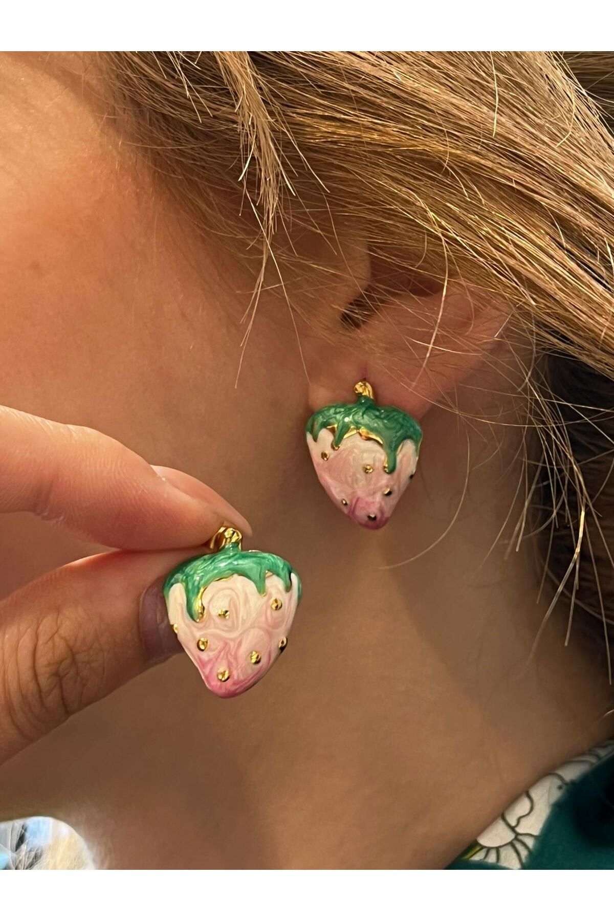 Hei Sevimli Pembe Çilek Görünümlü Günlük Kullanım Kadın Küpe