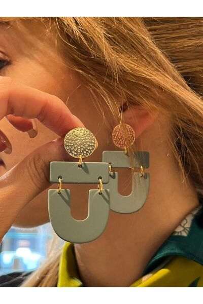 Hei Haki Yeşili Altın Sarısı Detaylı Sallantılı Günlük Kullanım Kadın Küpe