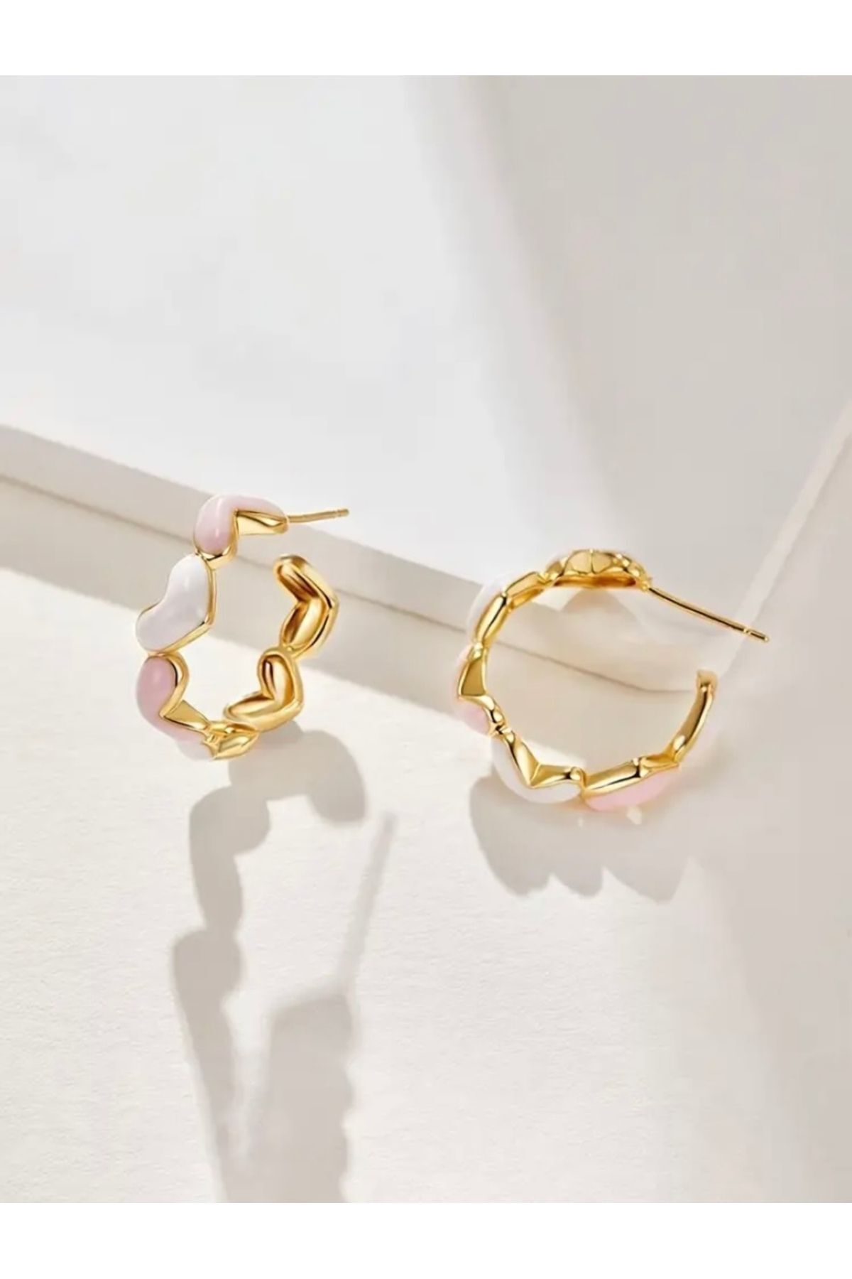 Hei Pembe Beyaz Kalpli Halka Görünüm Şık Sallantılı Kadın Küpe