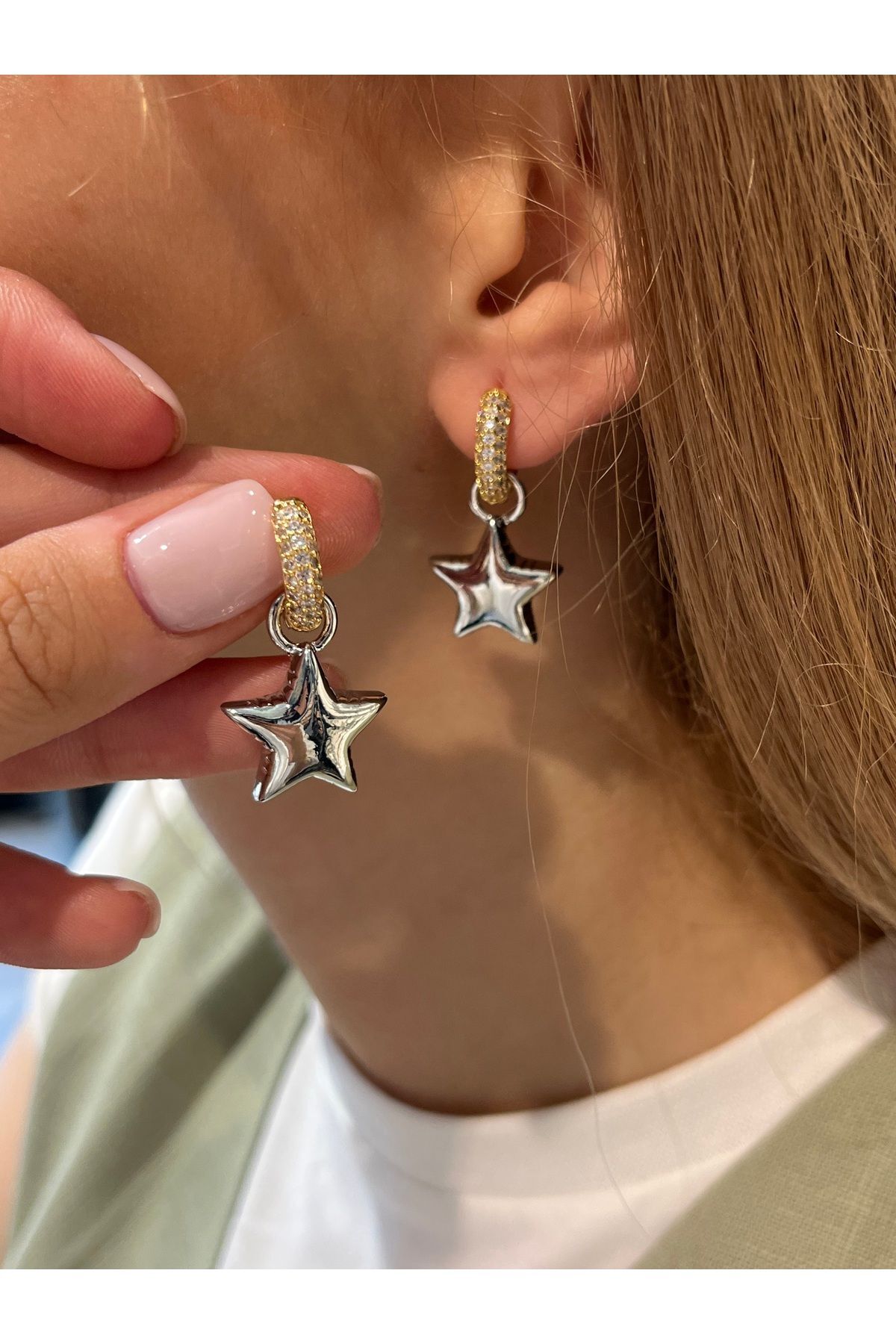 Hei Gümüş Altın Sarısı Parlak Işıltılı Yıldız Detaylı Şık Günlük Kullanım Kadın Küpe