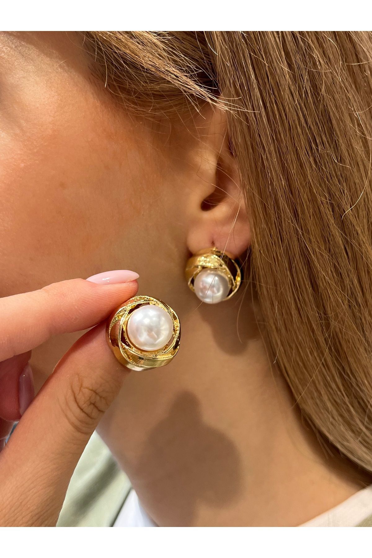 Hei Altın Sarısı Büyük İnci Detaylı Şık Günlük Kullanım Kadın Küpe